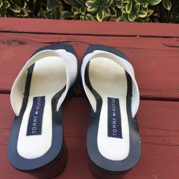 White Tommy Hilfiger square toe chunky block heel sandals - Picture 6 of 9
